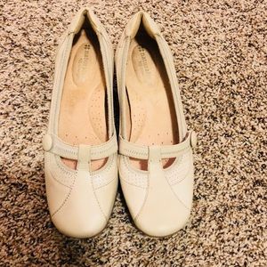 Cream colored Naturalizer’s